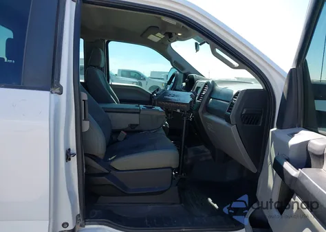 2017 Ford F-250 Xl z USA, uszkodzony, nr VIN 1FT7X2B67HEF18242